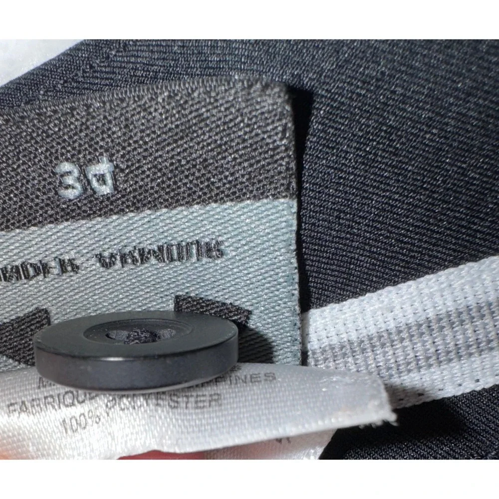 Under Armour Mens Black Performance Golf Shorts Size 34 Flat Front Athletic‎